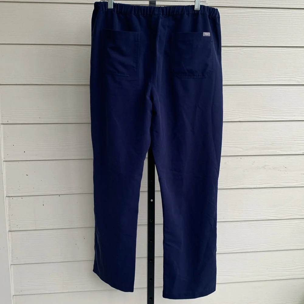 Figs men’s scrub pants straight leg large